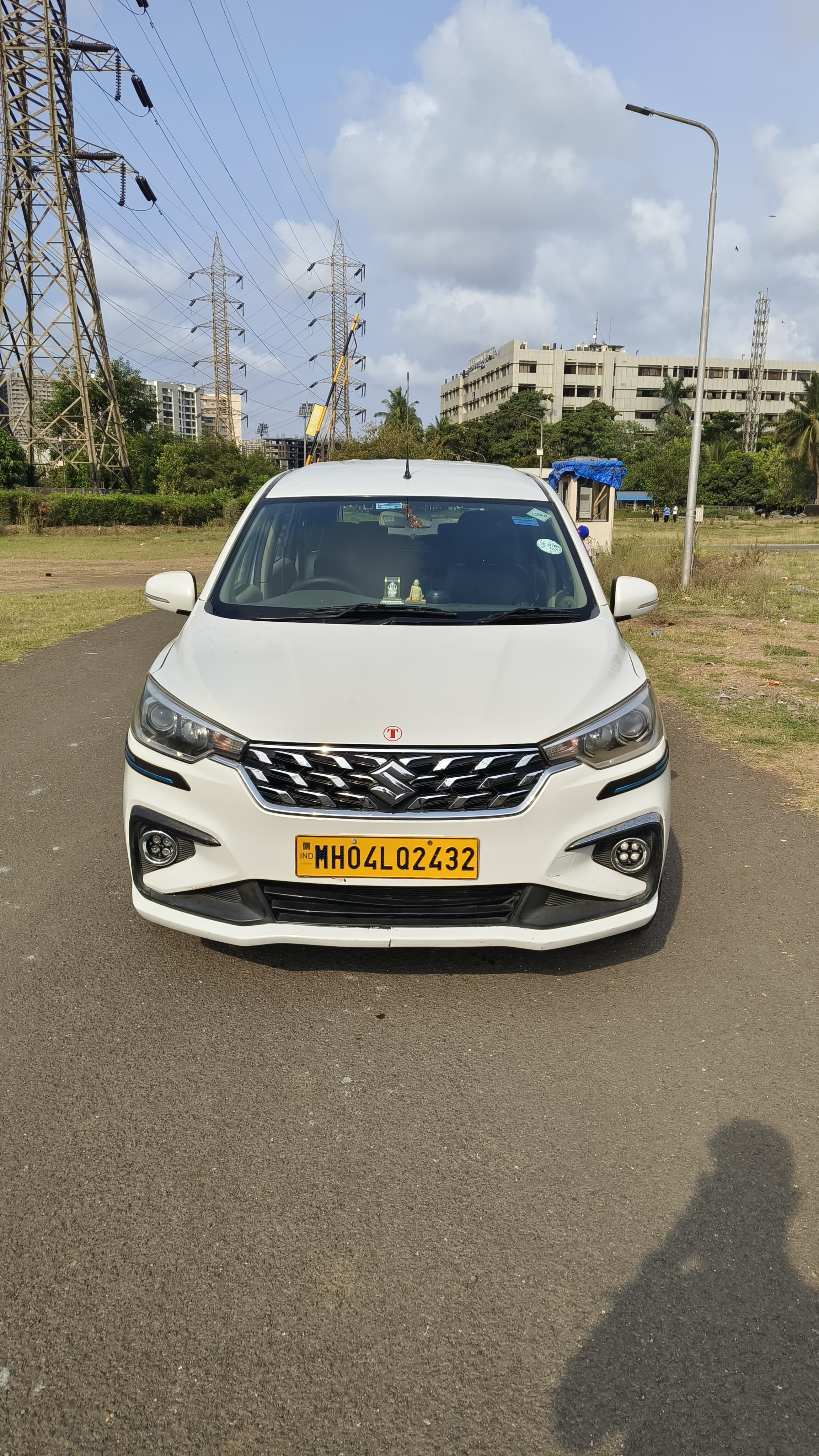 Loan Use 2023 Ertiga VXi P/CNG Tpermit 2432