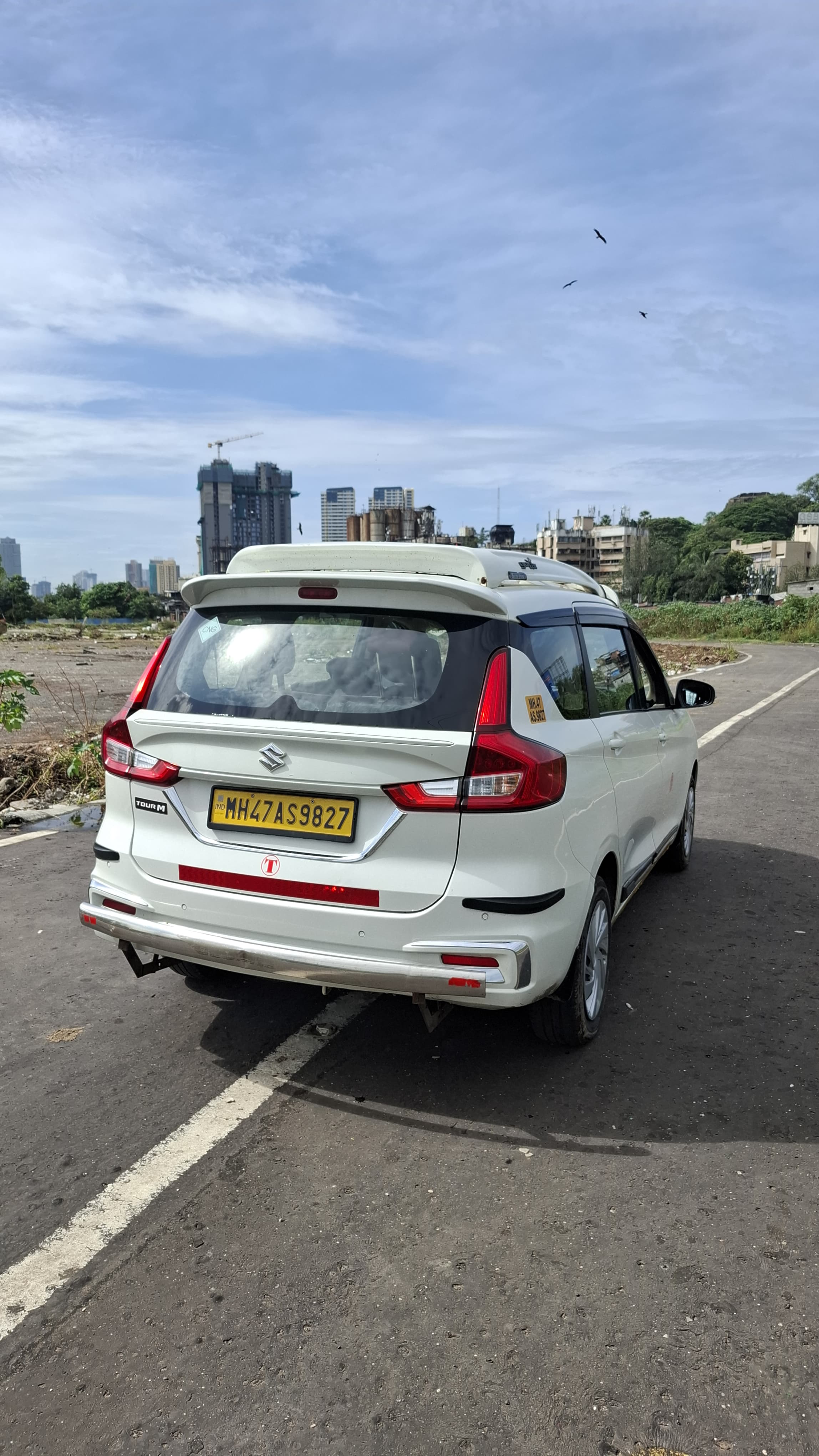 2023 Tpermit Ertiga Tour P/CNG  9827