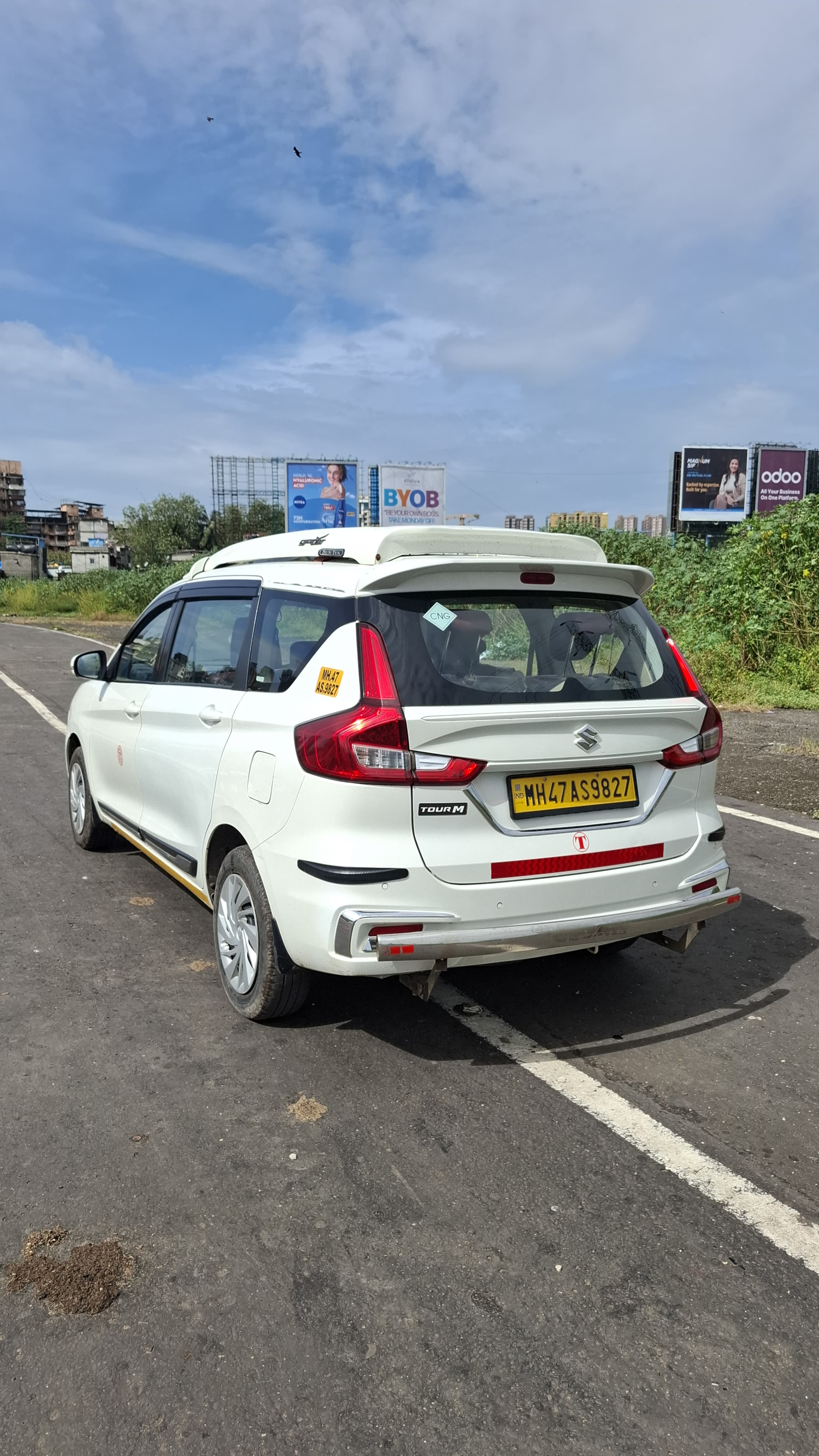 2023 Tpermit Ertiga Tour P/CNG  9827