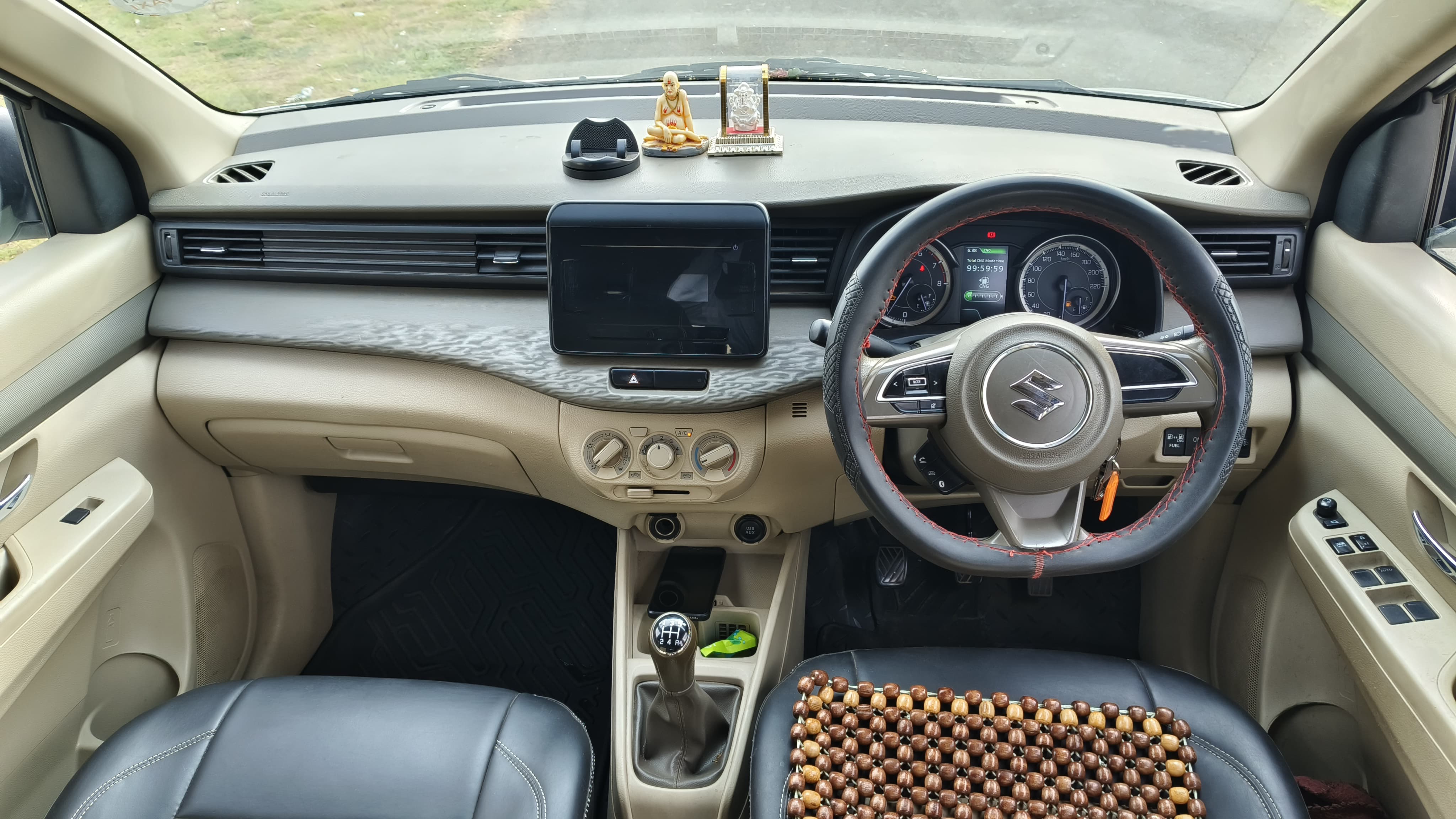 Loan Use 2023 Ertiga VXi P/CNG Tpermit 2432