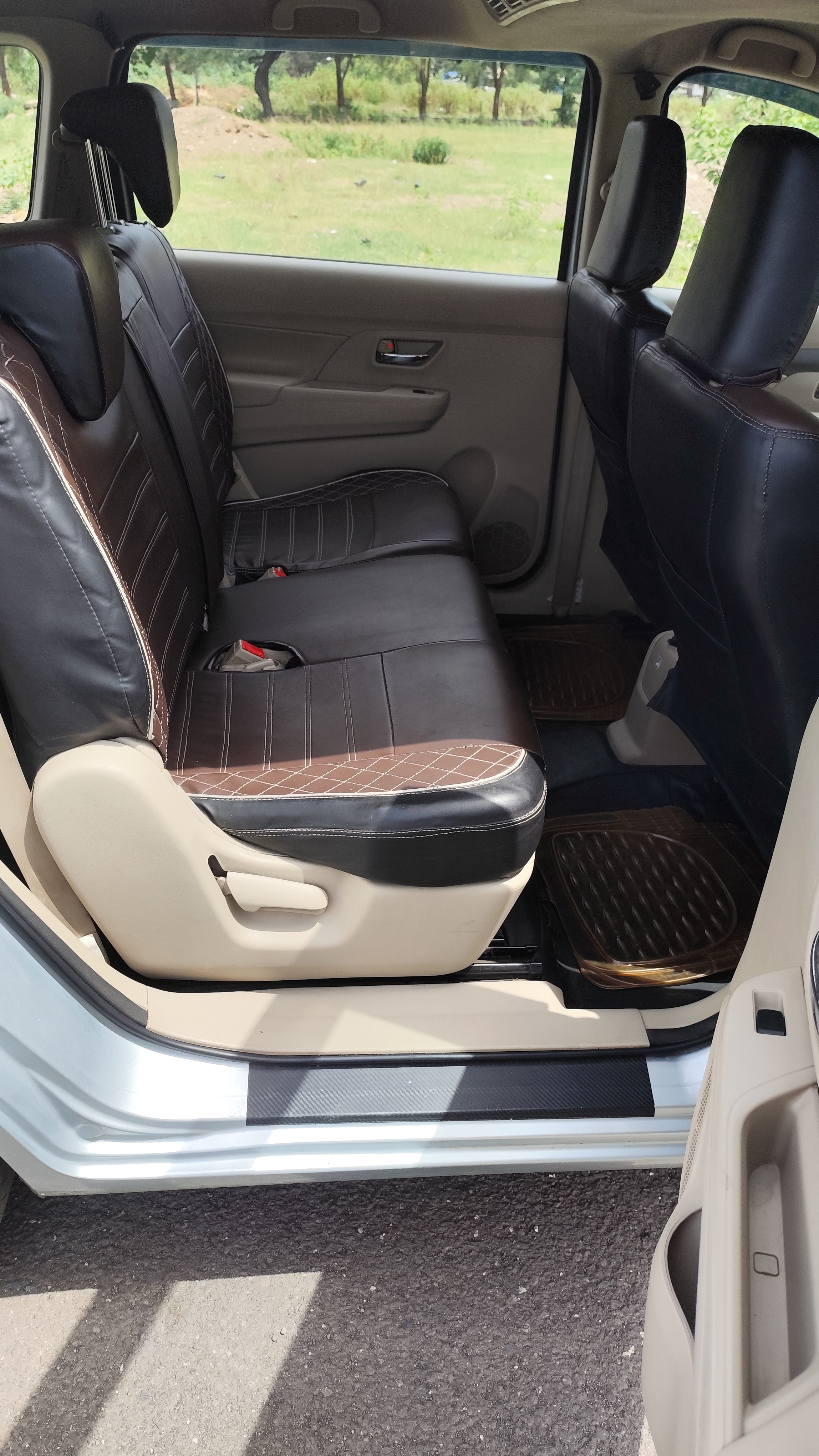 2024 Ertiga VXi P/CNG 6117