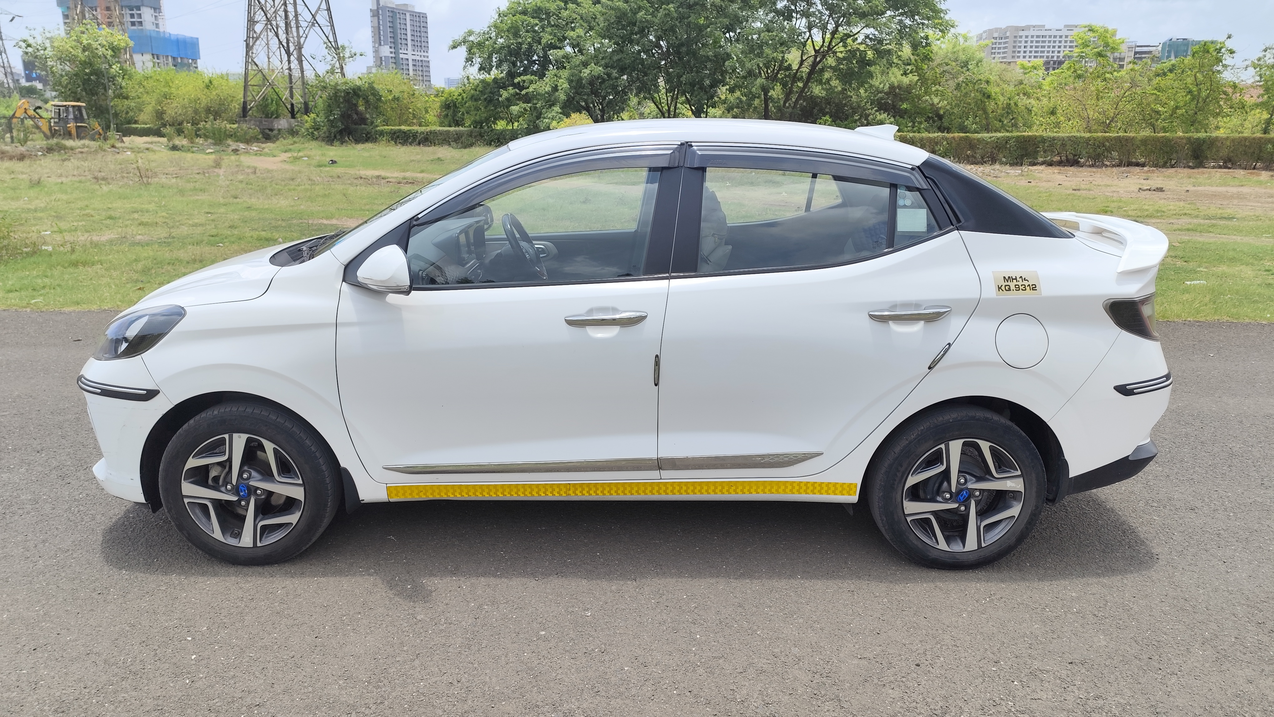 2023 Aura SX P/CNG  9312