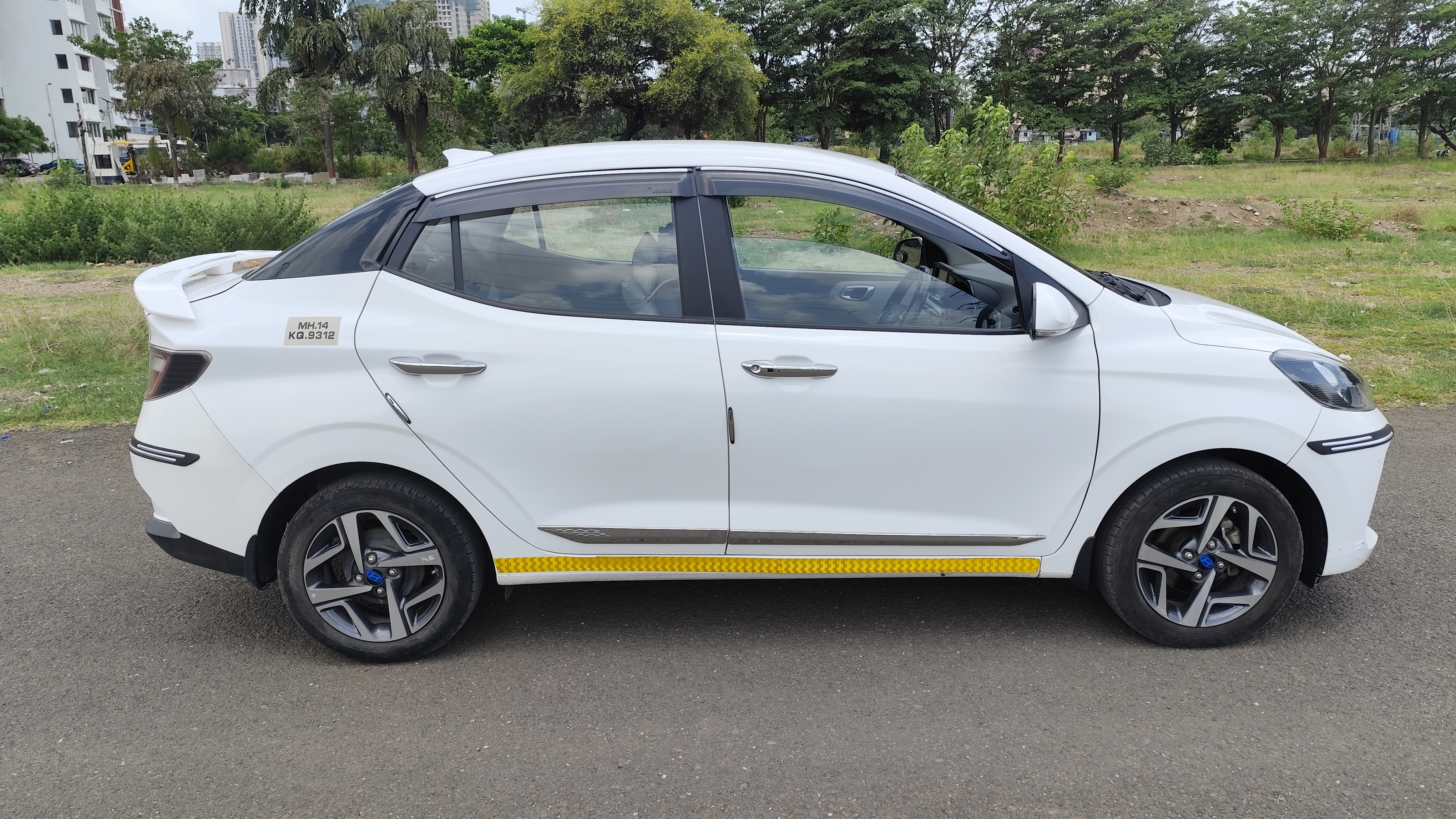 2023 Aura SX P/CNG  9312