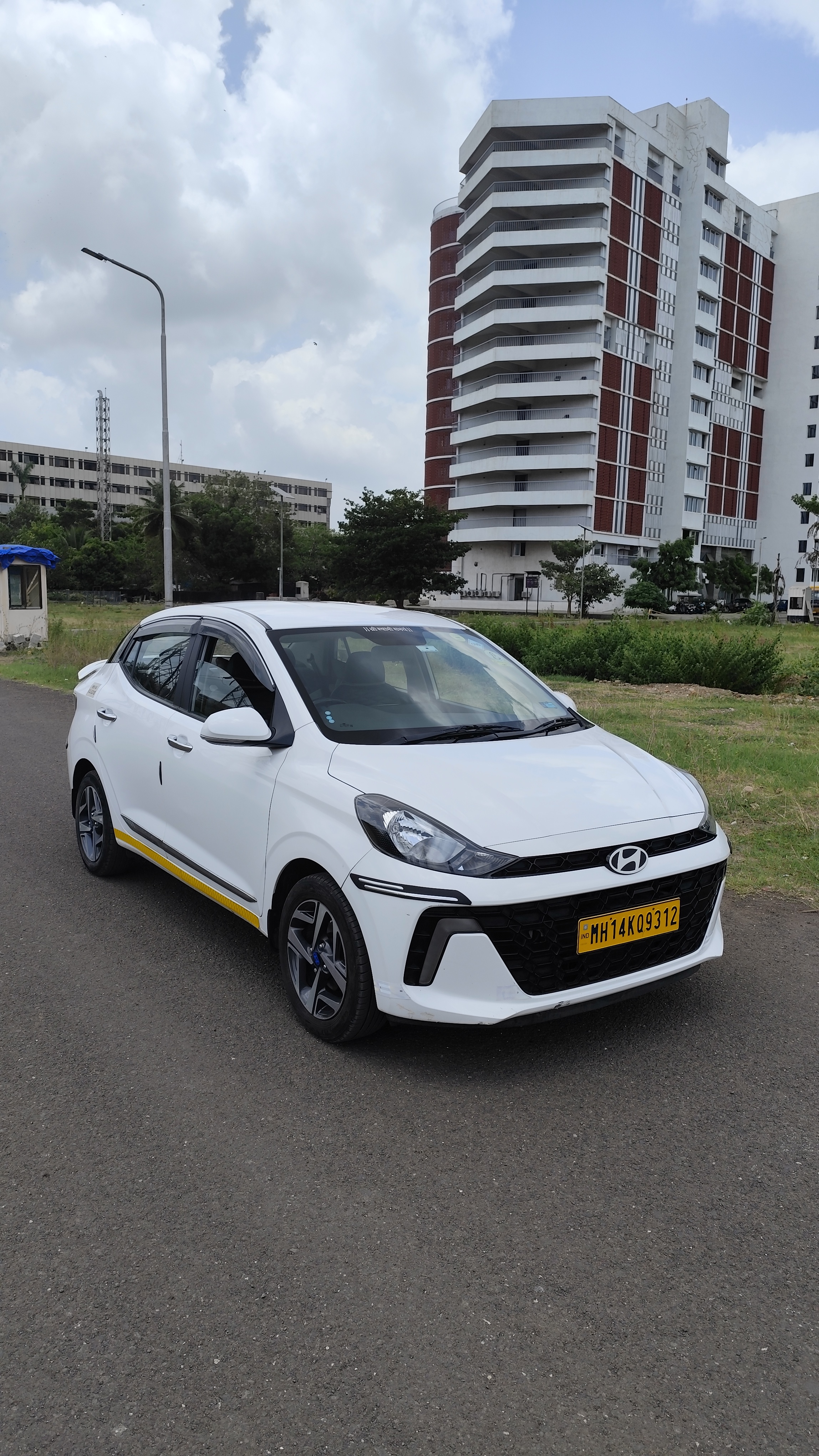 2023 Aura SX P/CNG  9312