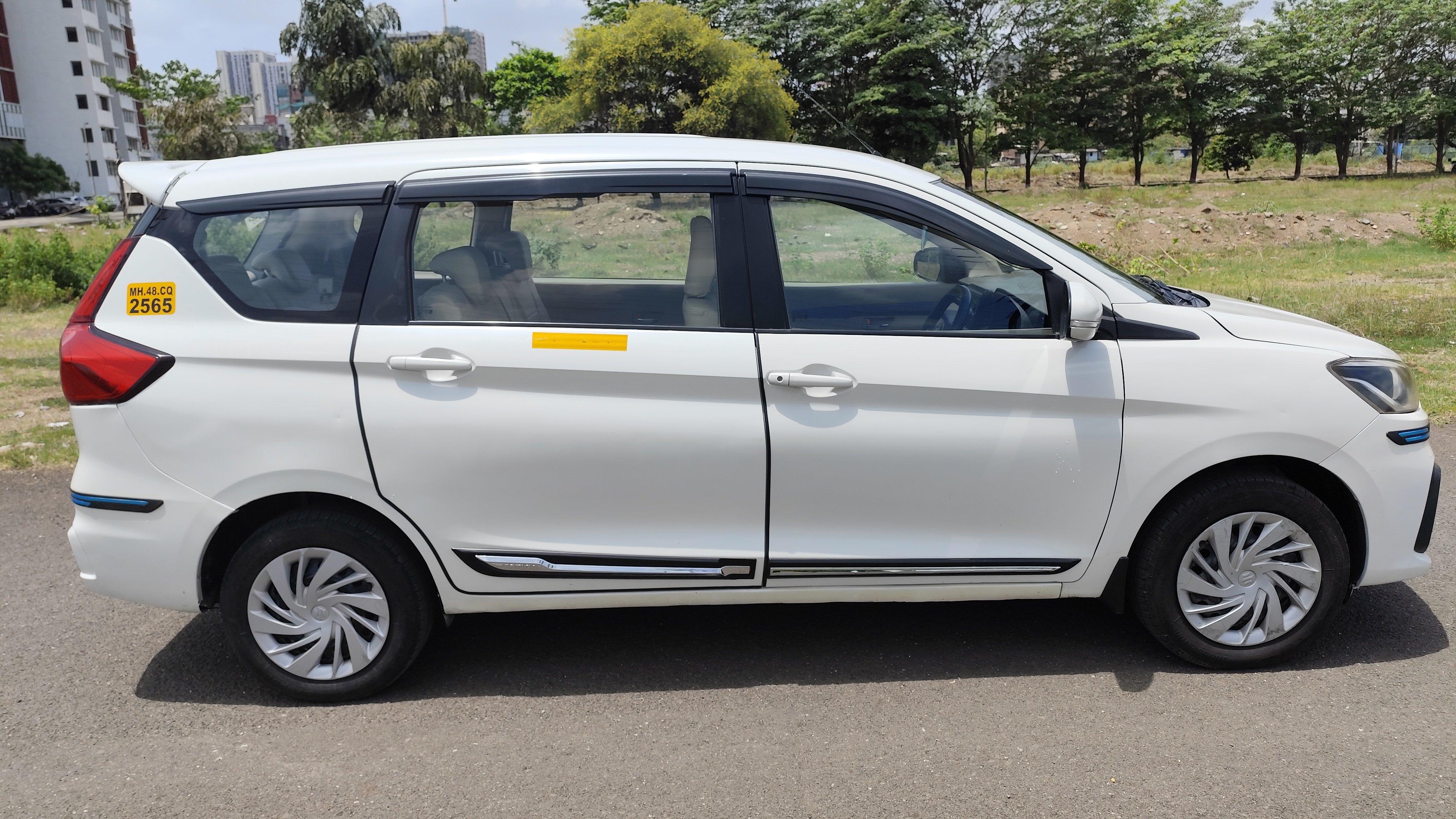 2023 Ertiga VXi P/CNG  2565