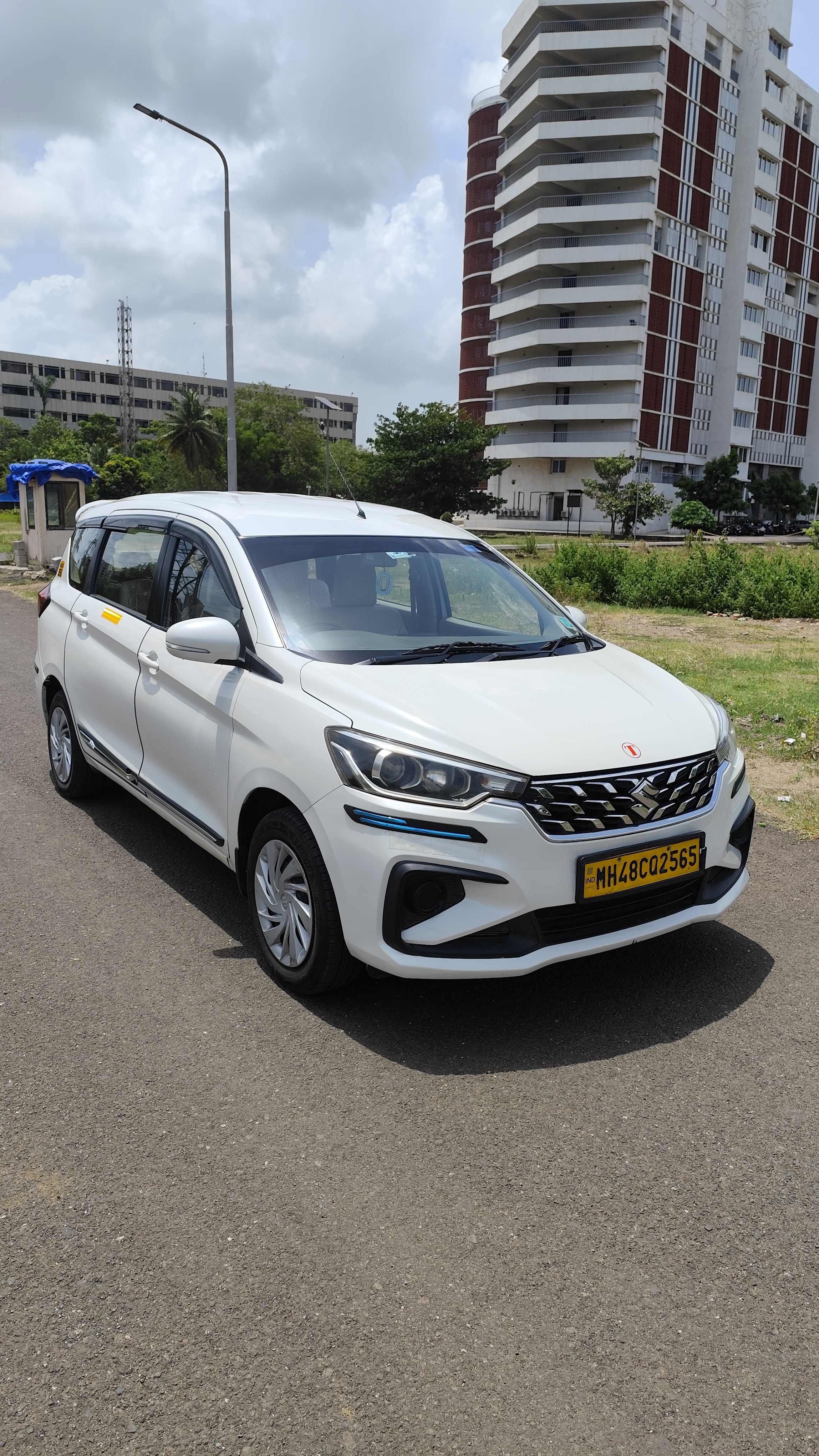 2023 Ertiga VXi P/CNG  2565