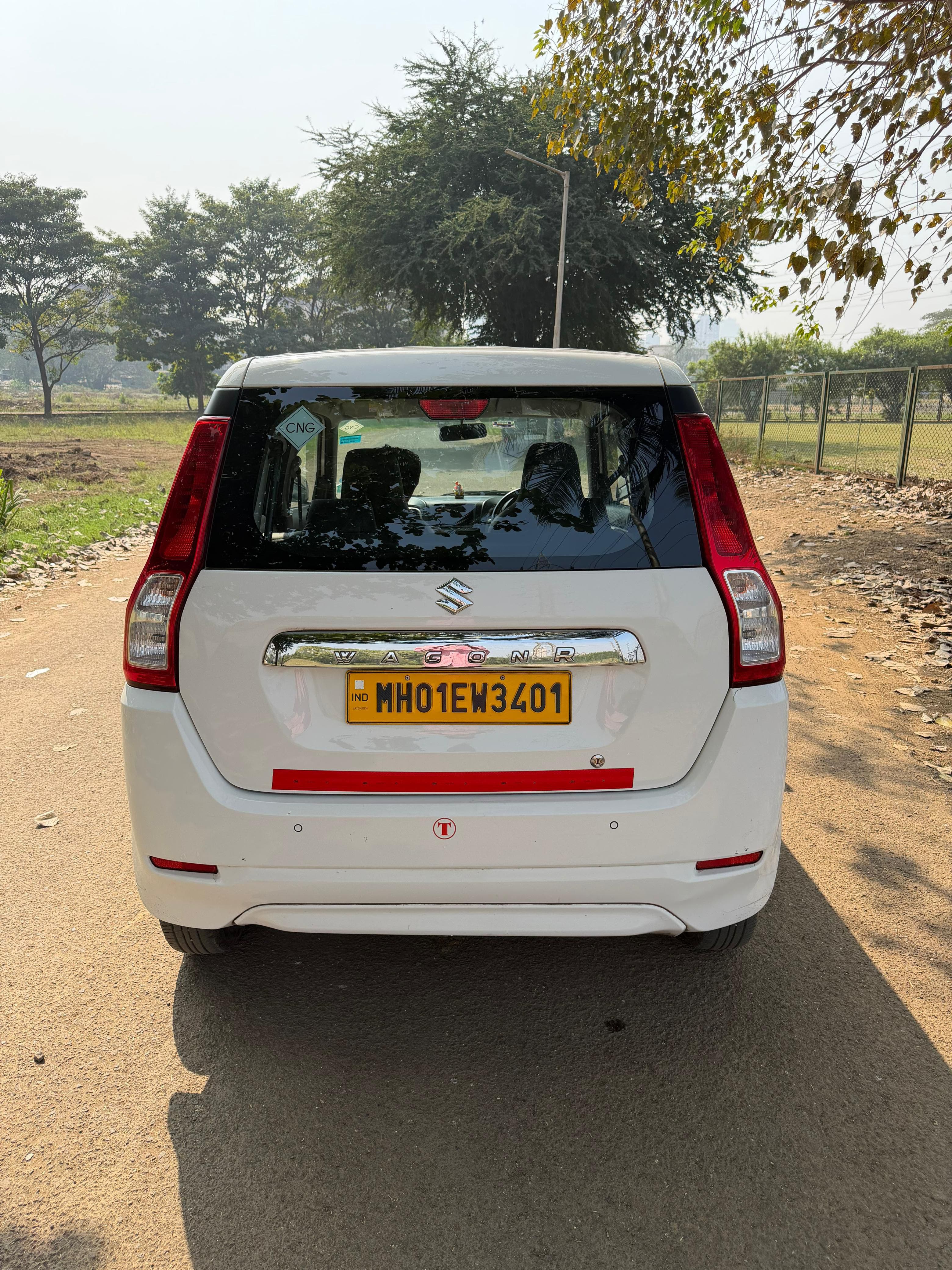 Loan Use 2025 WagonR LXi P/CNG Tpermit  3401