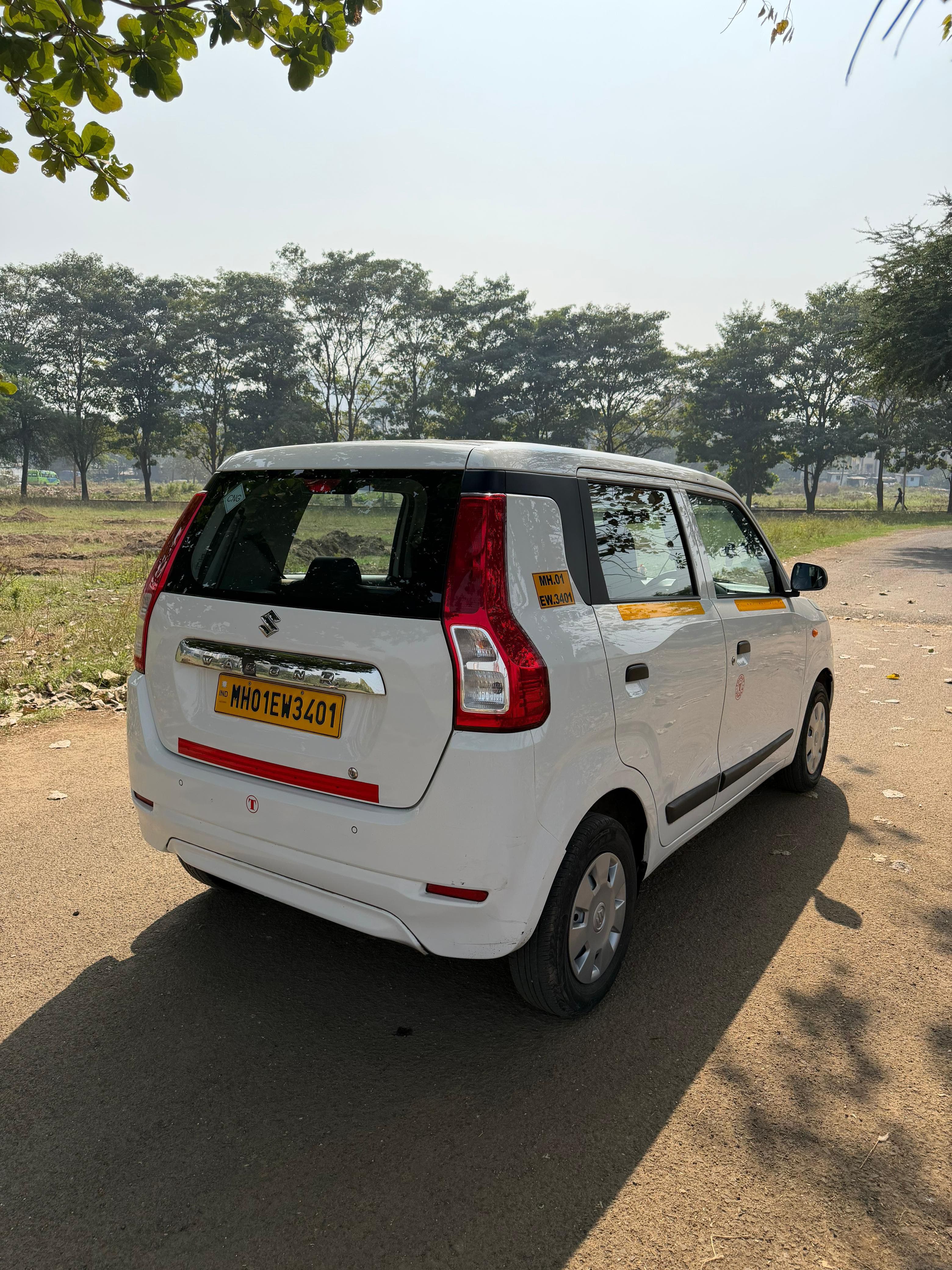 Loan Use 2025 WagonR LXi P/CNG Tpermit  3401