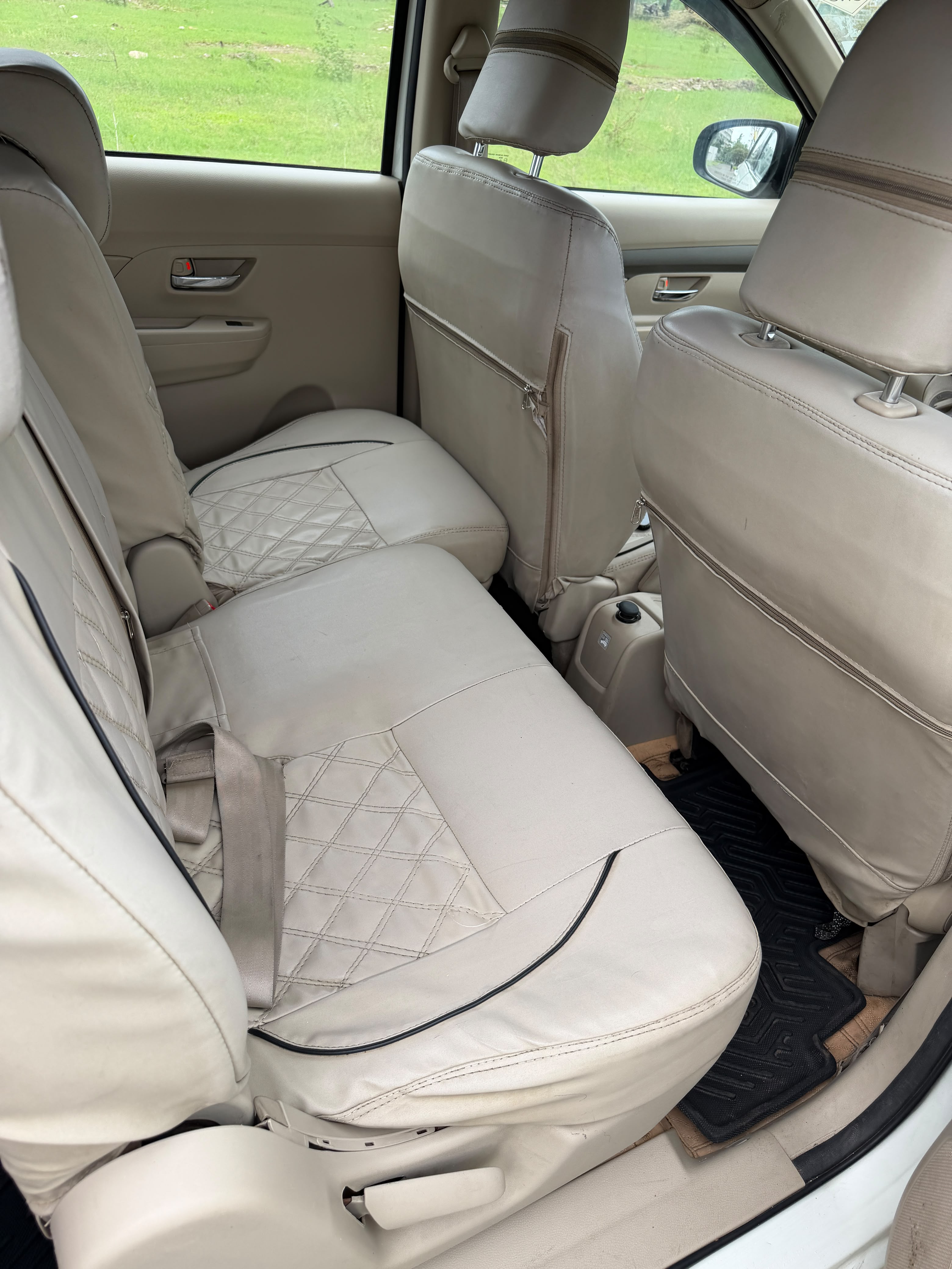 2024 Ertiga VXi P/CNG Tpermit  9050