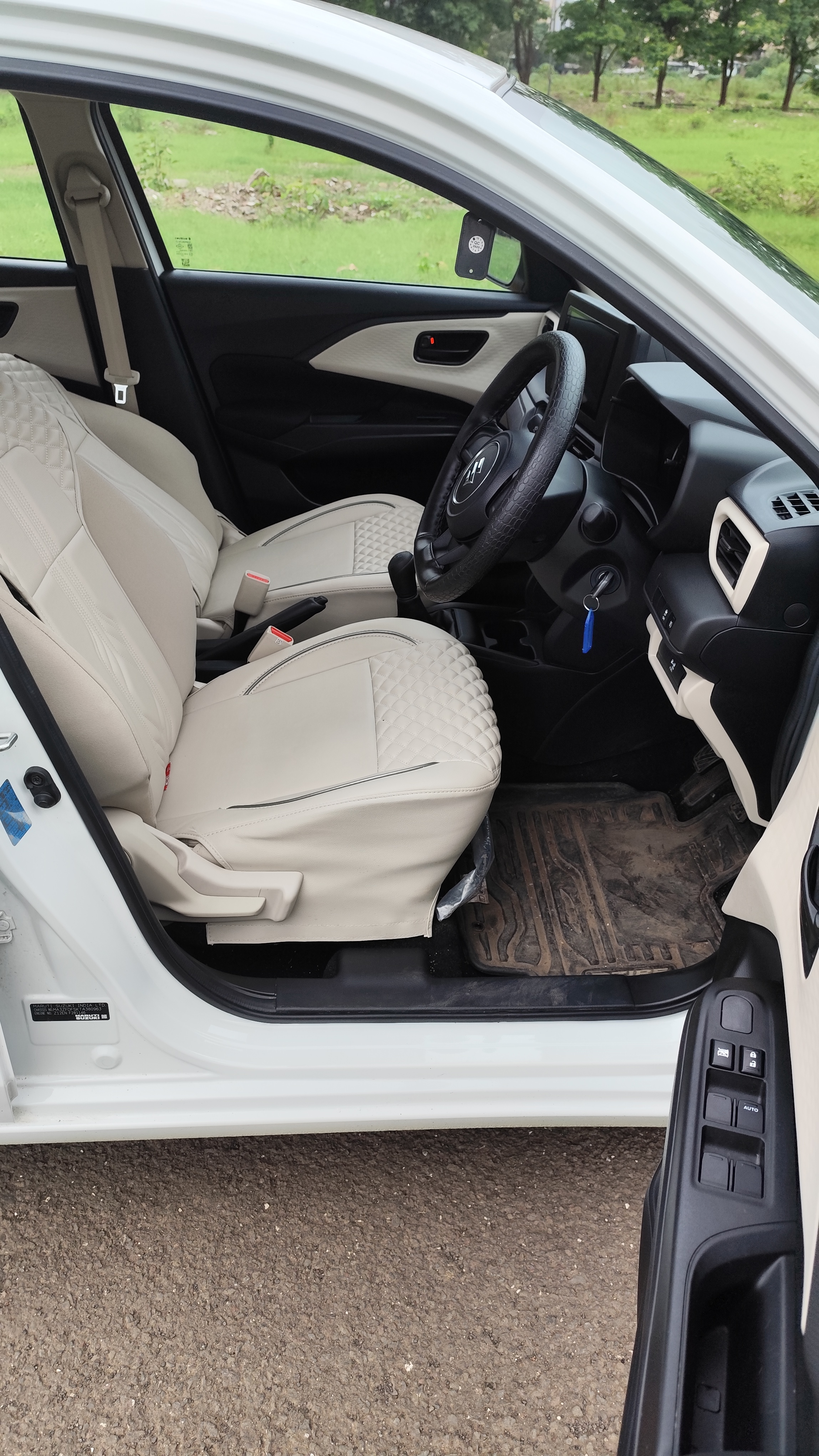 2026 Dzire Tour P/CNG Tpermit  1055