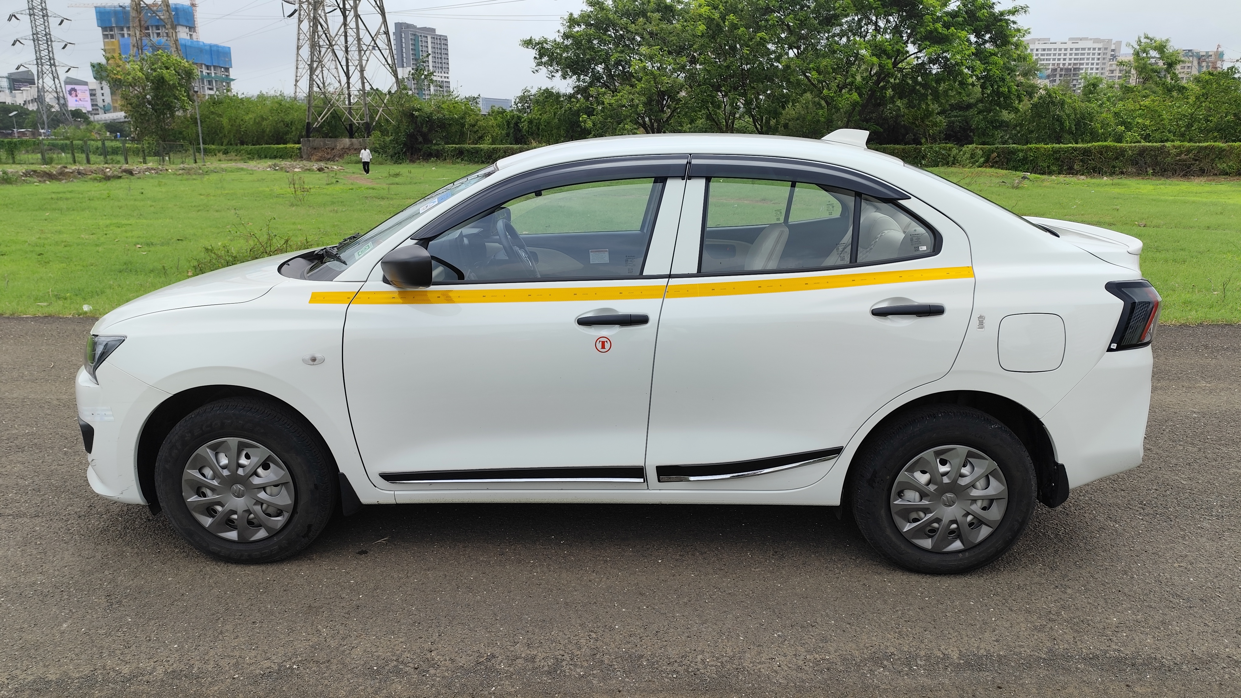 2026 Dzire Tour P/CNG Tpermit  1055