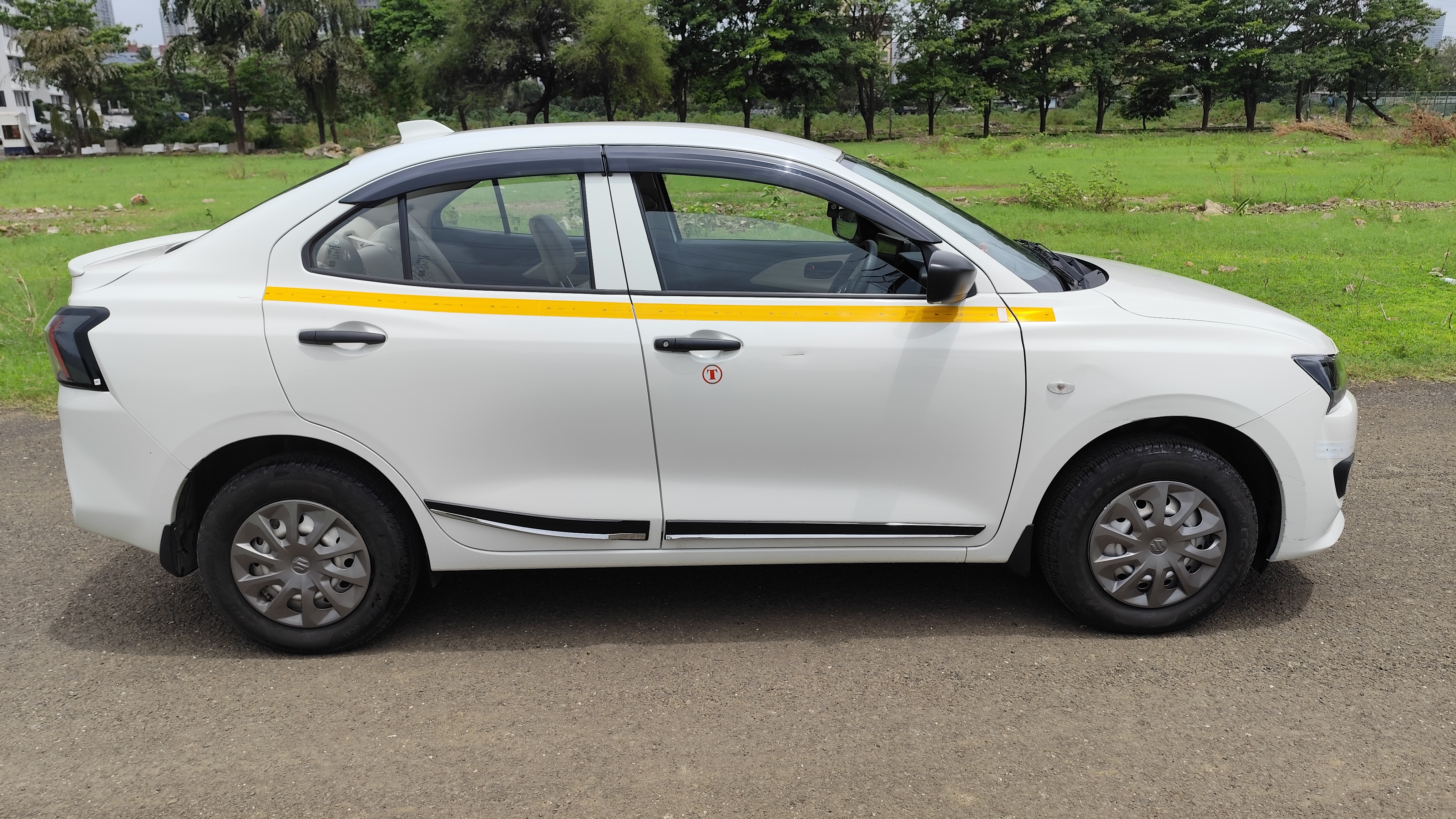 2026 Dzire Tour P/CNG Tpermit  1055