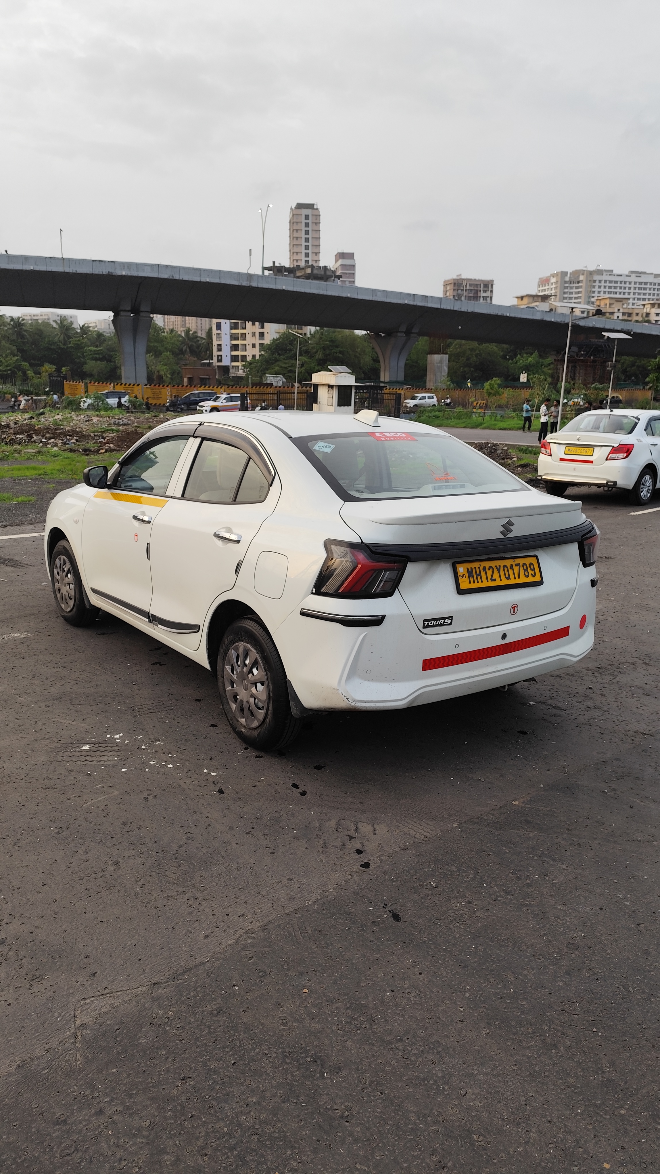 2025 Dzire Tour P/CNG Tpermit  1789
