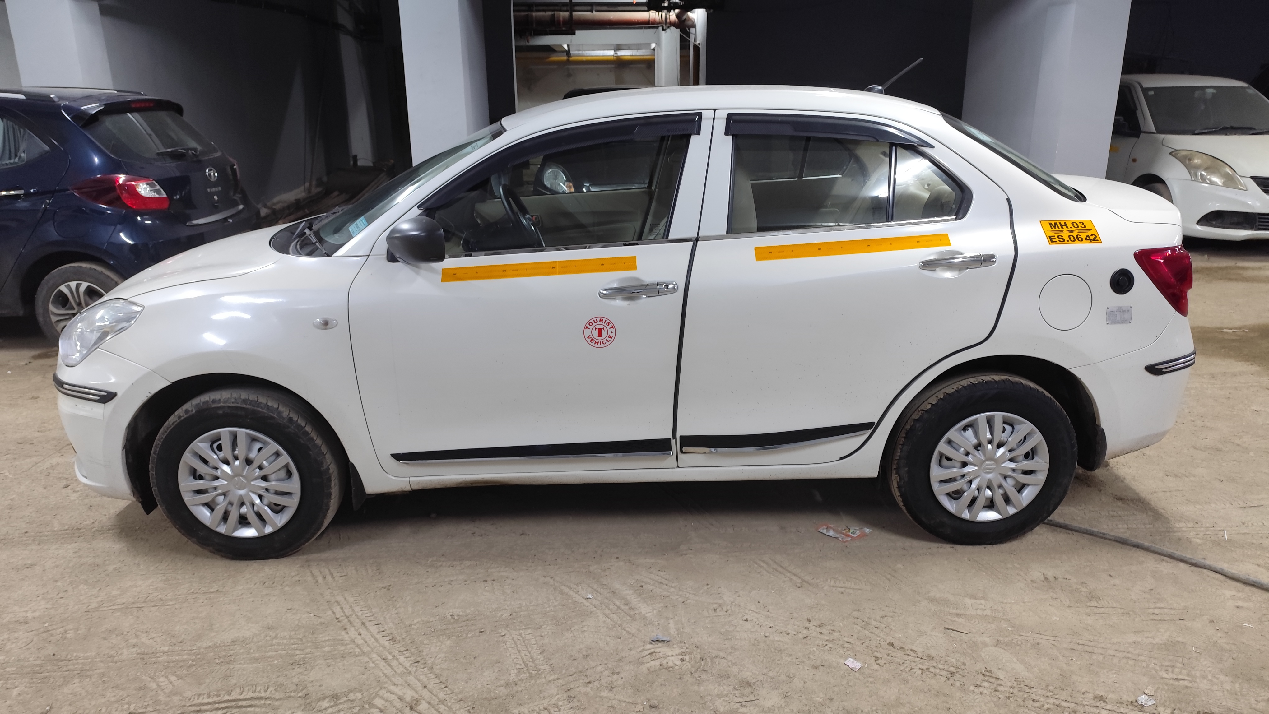 2024 Dzire Tour P/CNG Tpermit  0642