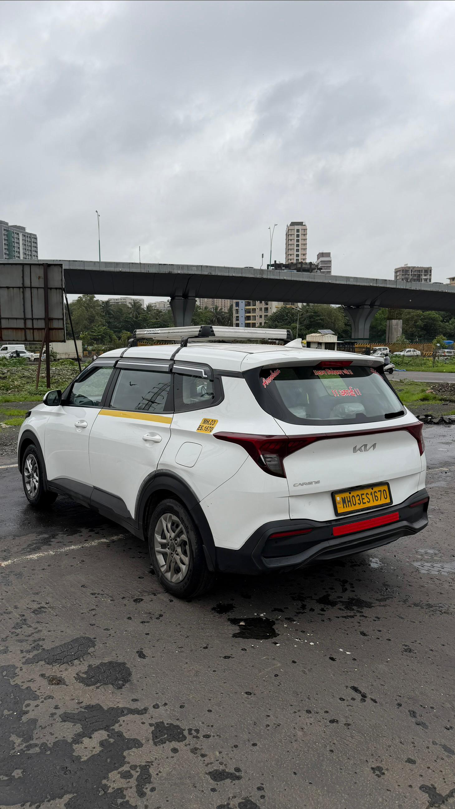 Loan Use 2025 Kia Carens Premium O 7 STR 1670