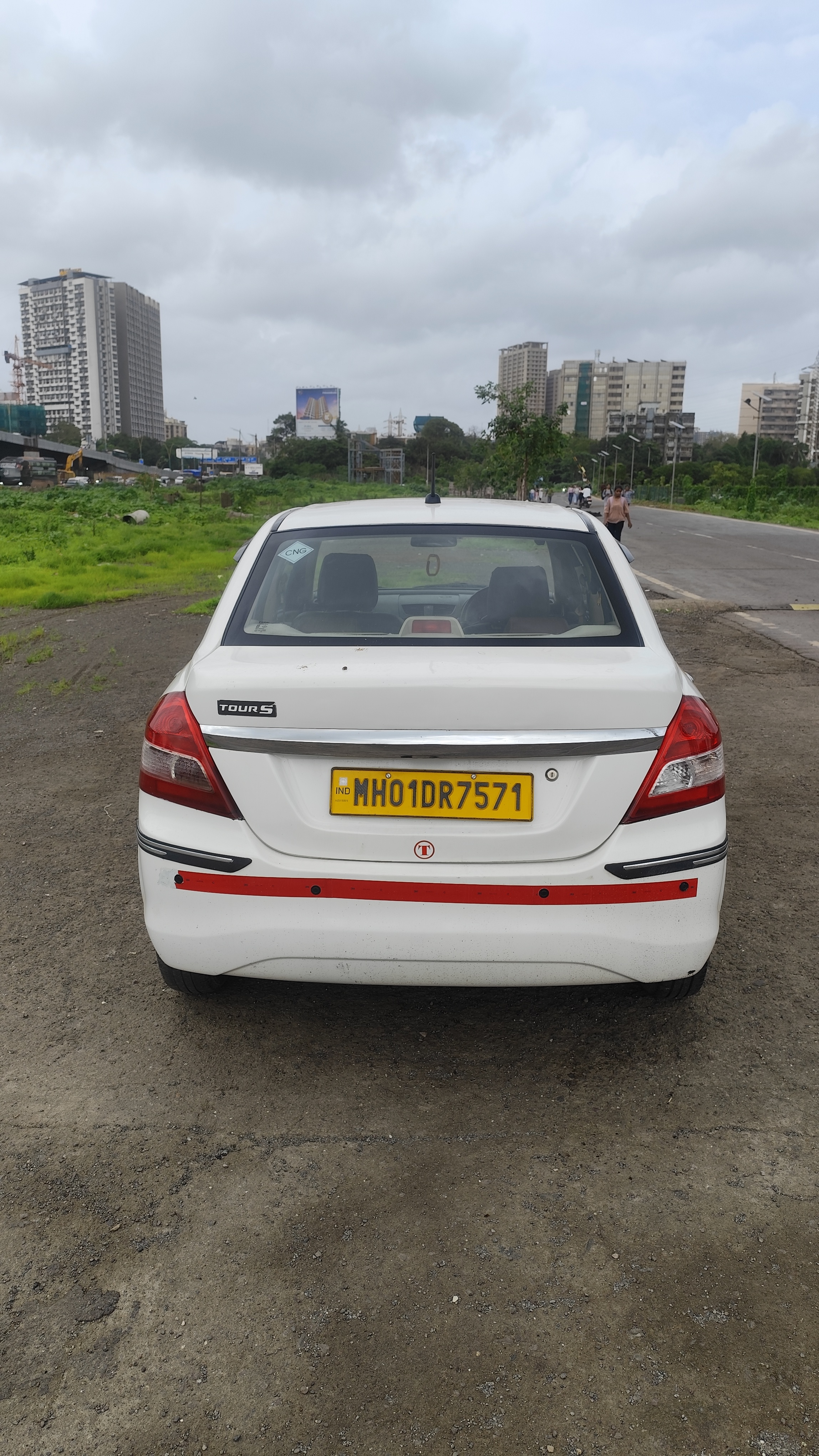 2022 Dzire Tour P/CNG Tpermit  7571