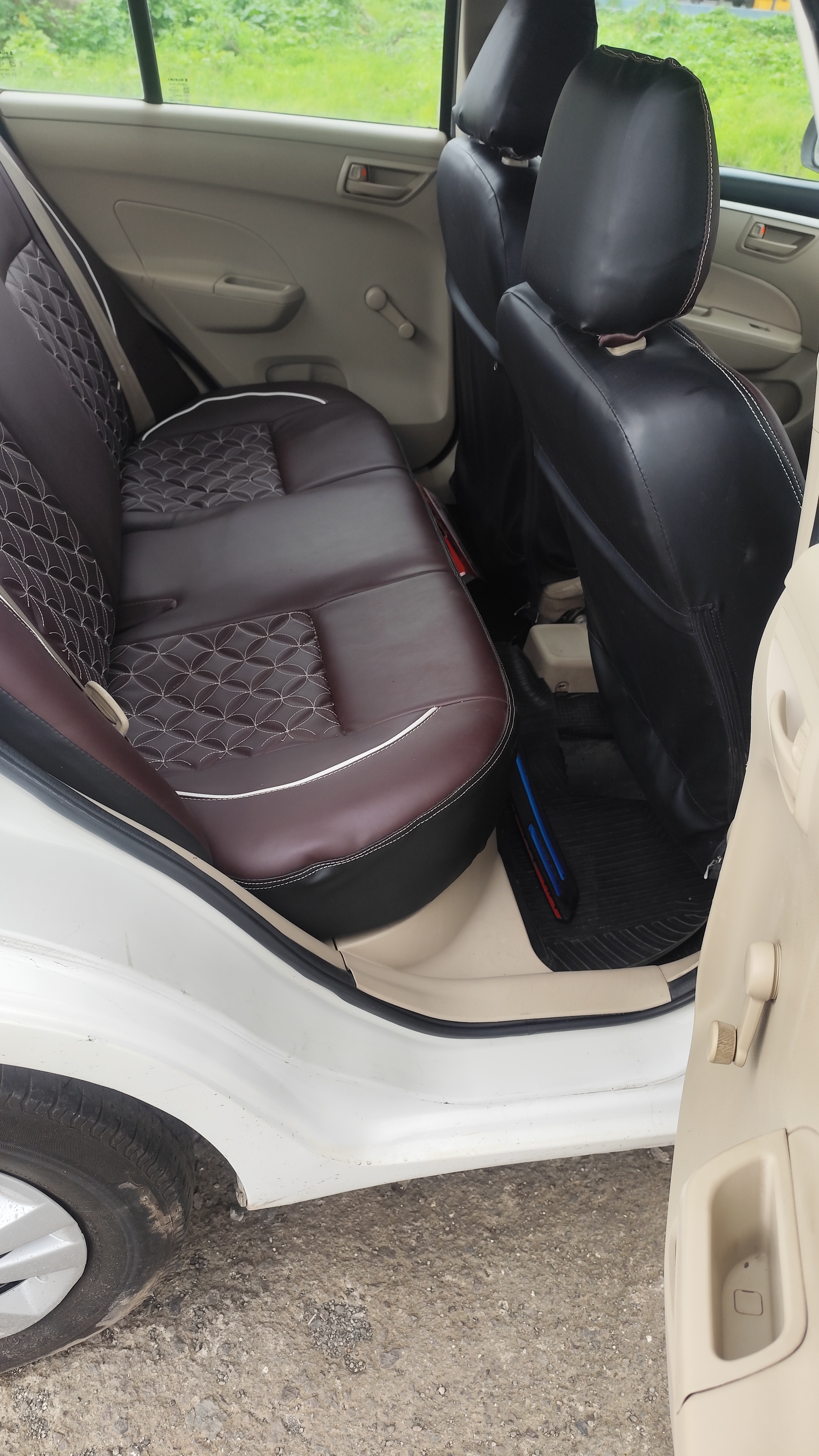 2022 Dzire Tour P/CNG Tpermit  7571